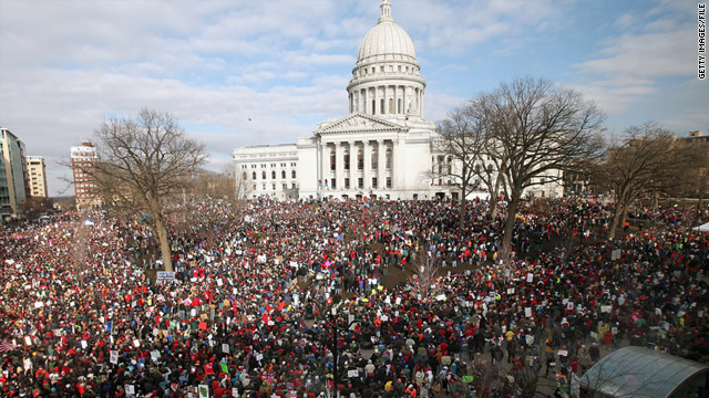 t1larg.wisconsin.protests.gi_